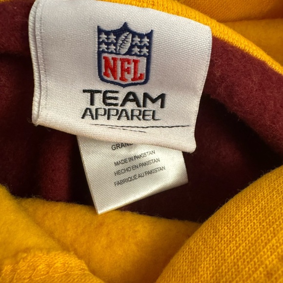 Washington Commanders (Redskins) Hoodie with Pocket Kids Size Large 10-12 - Picture 4 of 6
